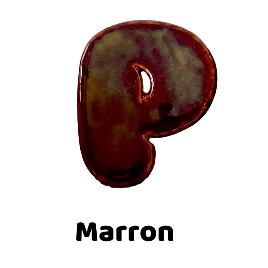 Lettres avec émail spécifique