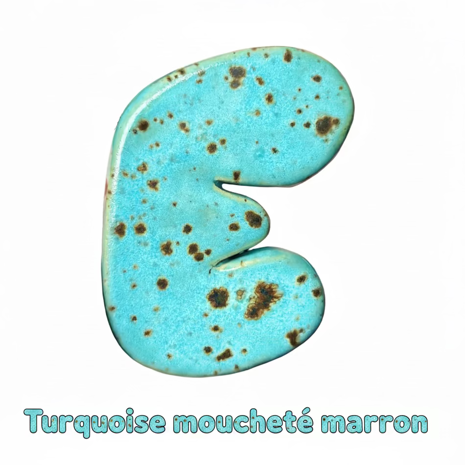 Lettres avec émail spécifique