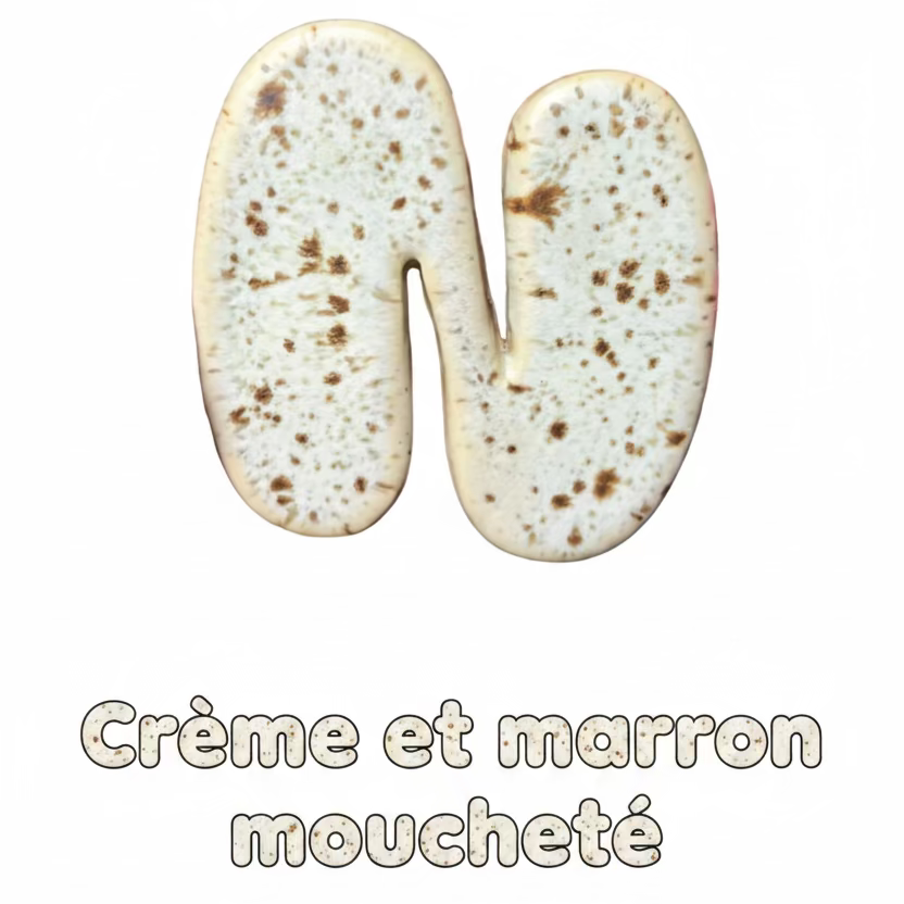 Lettres avec émail spécifique