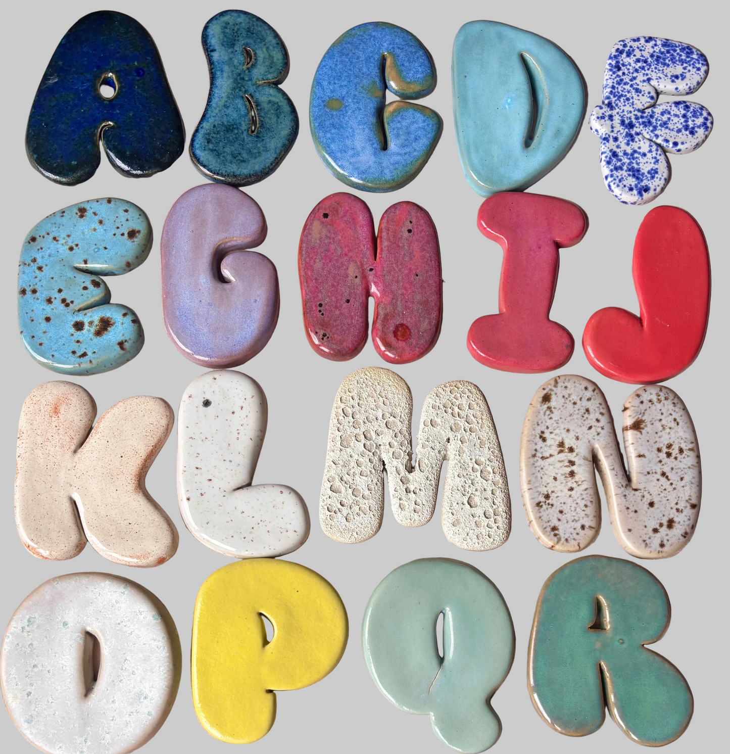 Lettres avec émail spécifique